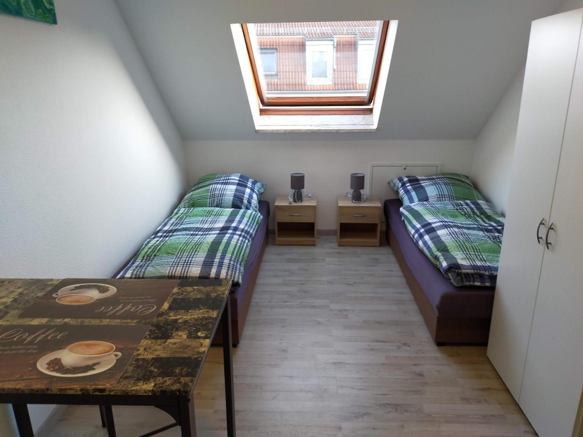 Flex Aparts - Grosse, Moeblierte Wohnung In Zwickau Mit 2 Zimmern Dış mekan fotoğraf